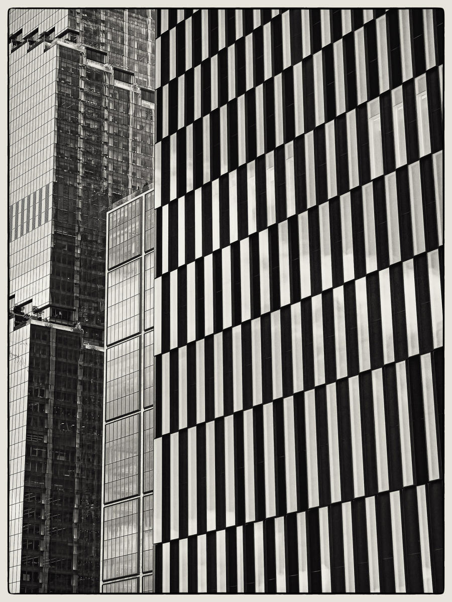 Shimmering Facade, 2023