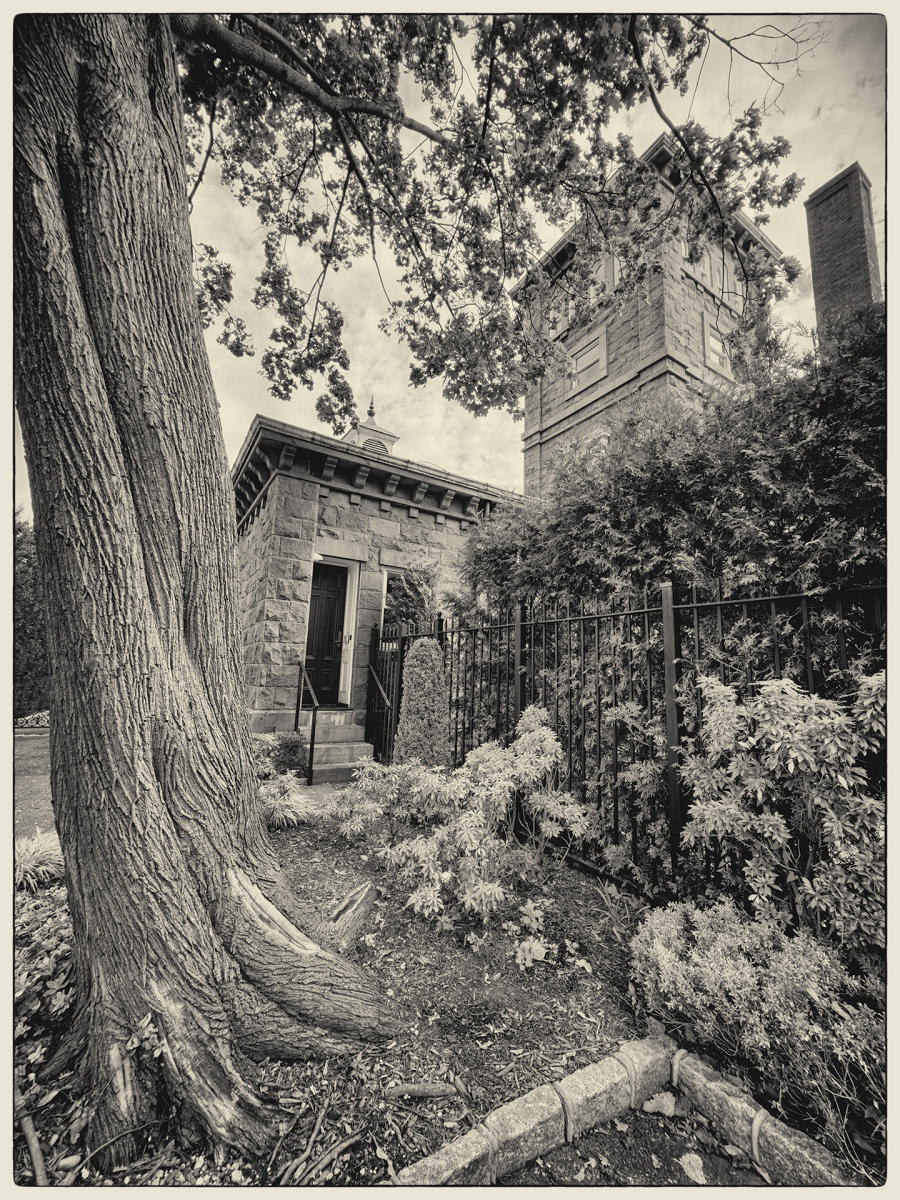 Steinway Mansion, 2025